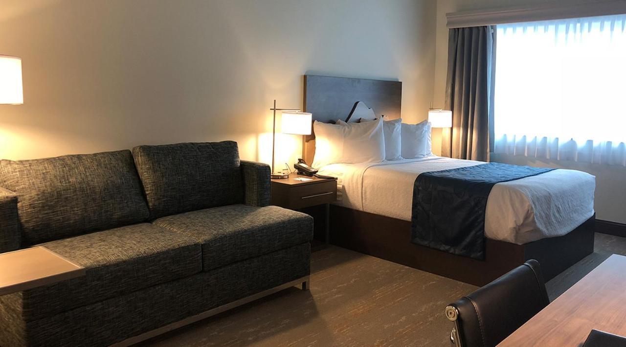 Kodiak Compass Suites Luaran gambar