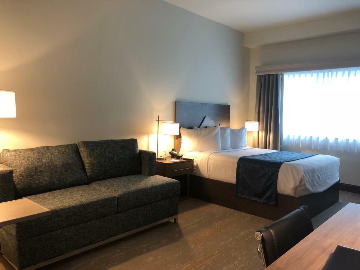Kodiak Compass Suites Luaran gambar